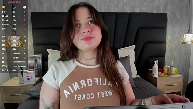 Sabrina Lennox online show from 03/14/25, 10:38