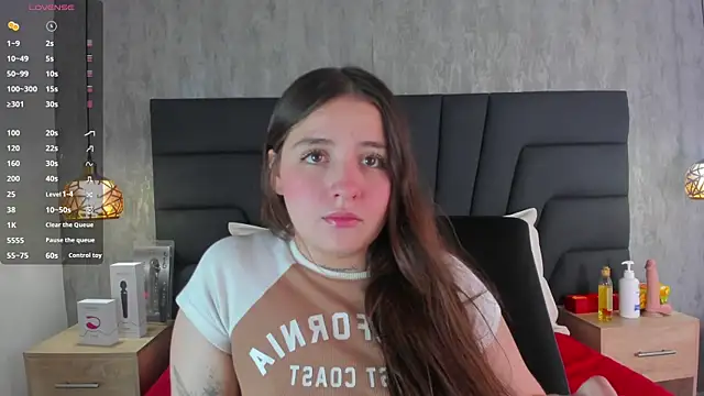 Sabrina Lennox online show from 03/20/25, 08:19