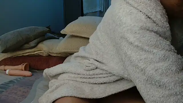 Snapshot of SEXYLIGHTBITCH chatting on 03/15/25, 08:26 SEXYLIGHTBITCH online show from 03/15/25, 08:26