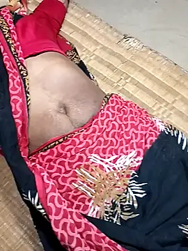 Snapshot of hairipussy2 chatting on 02/04/25, 10:21 hairipussy2 online show from 02/04/25, 10:21