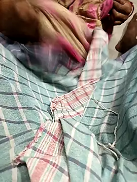 Snapshot of hairipussy2 chatting on 03/03/25, 10:38 hairipussy2 online show from 03/03/25, 10:38