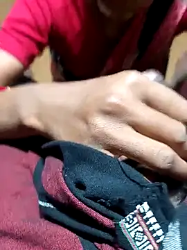 Snapshot of hairipussy2 chatting on 03/13/25, 02:38 hairipussy2 online show from 03/13/25, 02:38