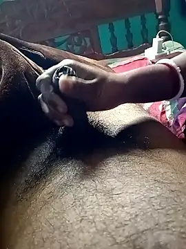 Snapshot of hairipussy2 chatting on 01/10/26, 01:40 hairipussy2 online show from 01/10/26, 01:40