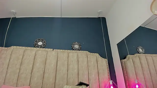 ShanelWest online show from 01/09/25, 04:17