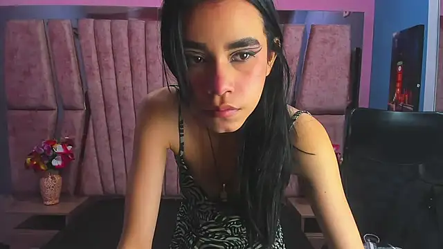 Snapshot of Jasmin_Skinny chatting on 02/16/25, 02:42 Jasmin Skinny online show from 02/16/25, 02:42