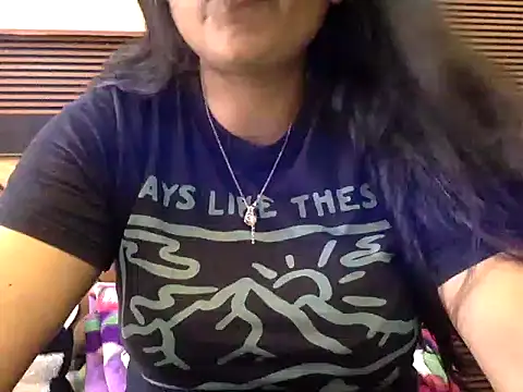 HaaniKaur online show from 10/13/25, 08:25