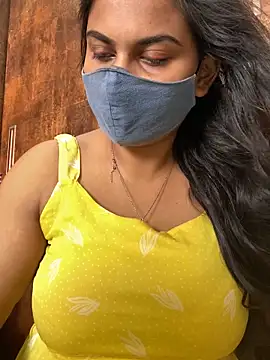 HaaniKaur online show from 10/16/25, 07:20