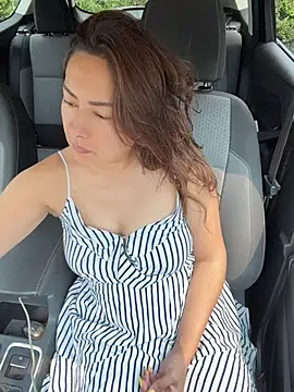 Snapshot of xLadyScarlettx chatting on 07/14/26, 03:40 xLadyScarlettx online show from 07/14/26, 03:40