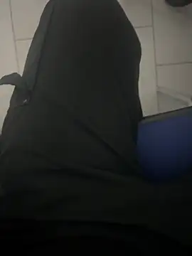 Lucom23 online show from 11/18/25, 03:16