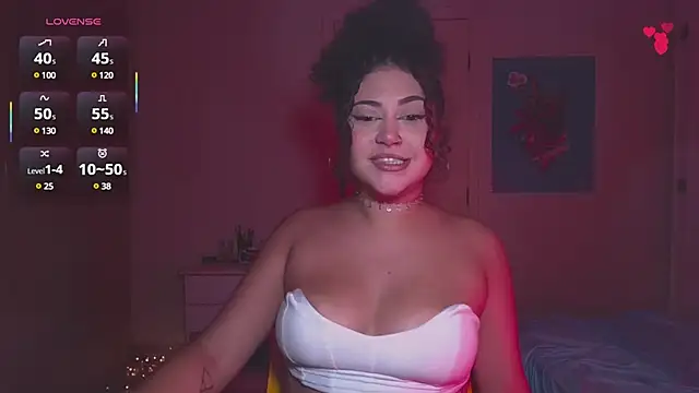 Snapshot of ann4montez_ chatting on 02/14/25, 03:43 ann4montez  online show from 02/14/25, 03:43