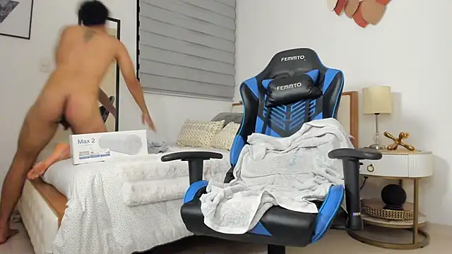 mateoleonee online show from 01/02/25, 07:23