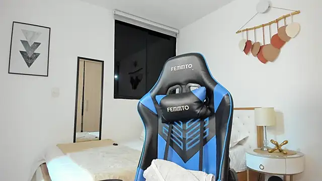 mateoleonee online show from 03/01/25, 12:17