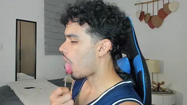 mateoleonee online show from 03/13/25, 11:59