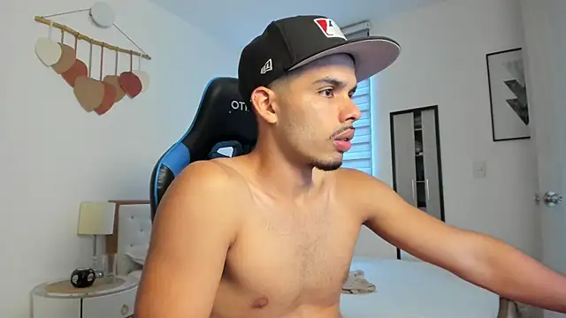 mateoleonee online show from 09/18/25, 06:21