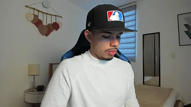 mateoleonee online show from 09/22/25, 06:43