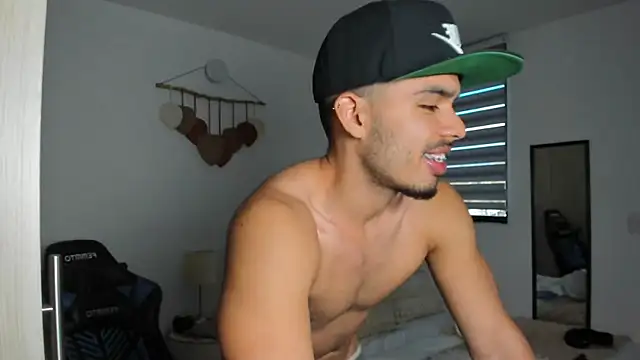 mateoleonee online show from 10/14/25, 09:15