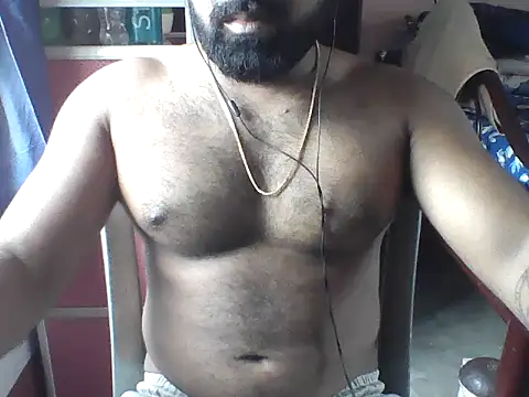 Snapshot of hot_to_handel chatting on 05/13/26, 05:49 hot to handel online show from 05/13/26, 05:49