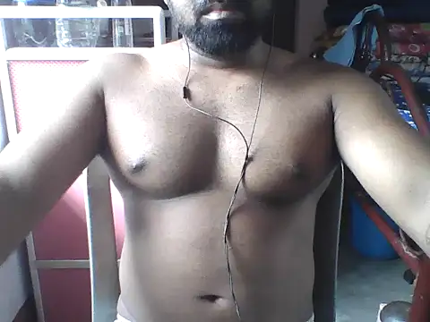 Snapshot of hot_to_handel chatting on 05/25/26, 04:07 hot to handel online show from 05/25/26, 04:07