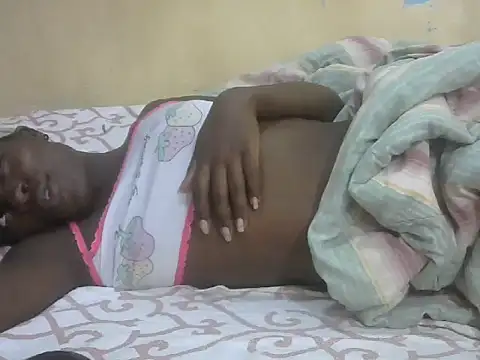 ebonyvalleria1 online show from 03/19/25, 07:17