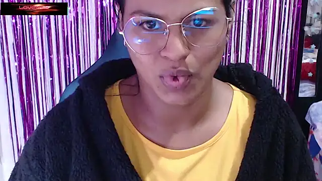 SweetAlmaa online show from 02/14/26, 11:40