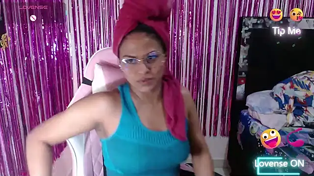 SweetAlmaa online show from 03/29/26, 10:10