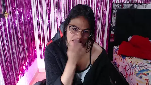 SweetAlmaa online show from 06/27/26, 11:37