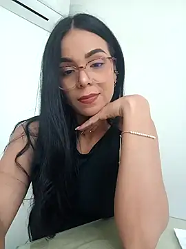 Snapshot of fabiana_rodriguez chatting on 02/24/25, 10:03 fabiana rodriguez online show from 02/24/25, 10:03