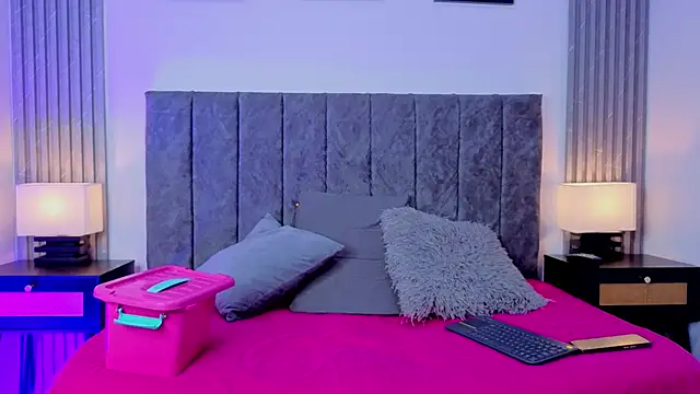 Ema Stone65 online show from 10/04/25, 10:30