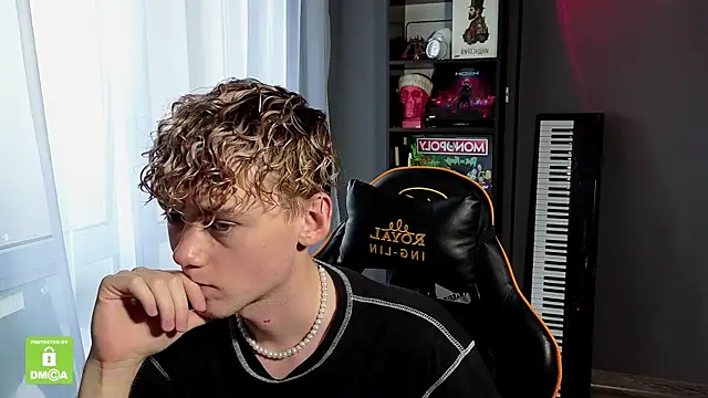 Keytaro online show from 09/20/25, 06:58