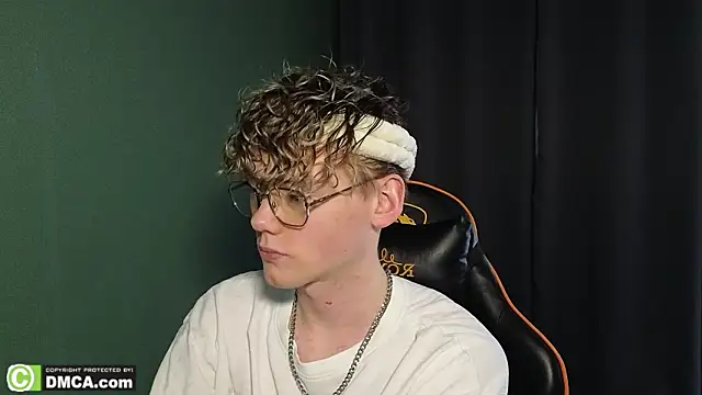 Keytaro online show from 02/25/26, 08:13