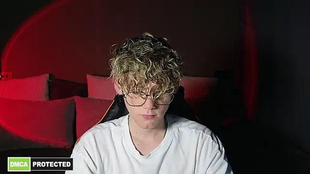 Keytaro online show from 03/25/26, 02:45