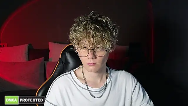 Keytaro online show from 03/28/26, 12:16