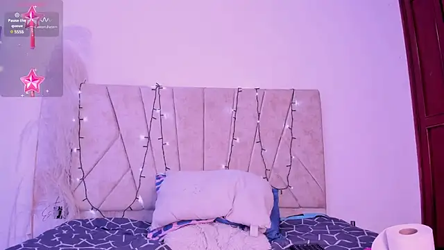 Snapshot of Kaela18 chatting on 12/18/24, 04:17 Kaela18 online show from 12/18/24, 04:17