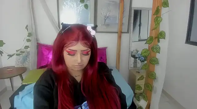 lussyevans24 online show from 02/26/25, 06:58