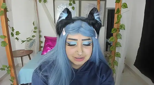 lussyevans24 online show from 02/28/25, 03:48