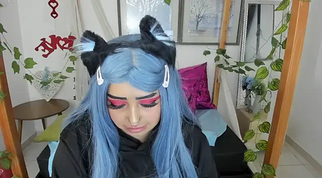 lussyevans24 online show from 03/11/25, 10:18