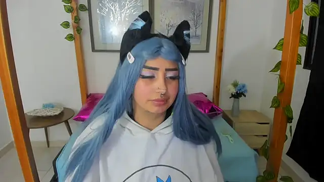 lussyevans24 online show from 03/22/25, 09:45