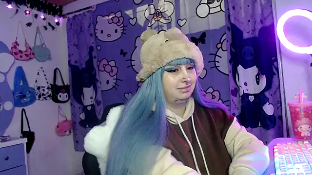 lussyevans24 online show from 10/17/25, 06:38