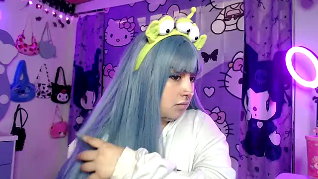 lussyevans24 online show from 10/22/25, 05:19