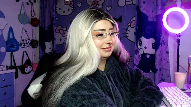 lussyevans24 online show from 03/02/26, 05:08