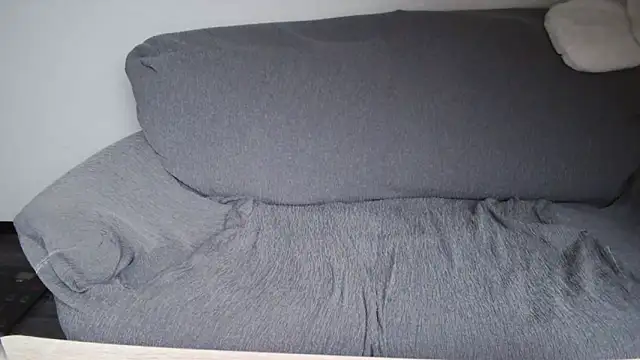 margotgra82 online show from 01/04/25, 02:35