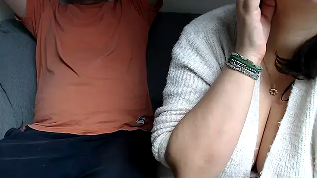 margotgra82 online show from 11/01/25, 09:00