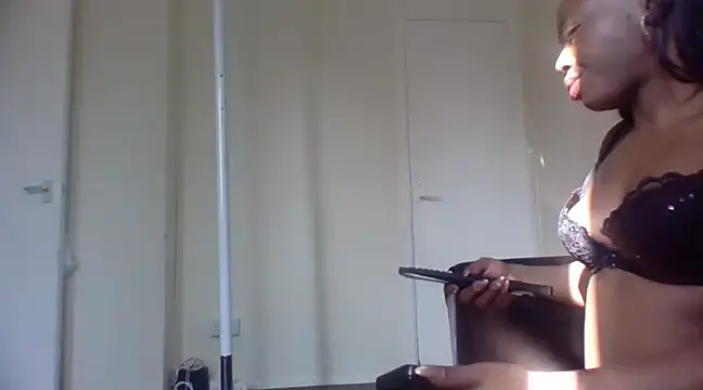 Cinderella Jewels  online show from 03/05/25, 01:39