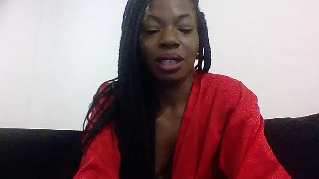Snapshot of Cinderella_Jewels_ chatting on 06/20/26, 12:03 Cinderella Jewels online show from 06/20/26, 12:03