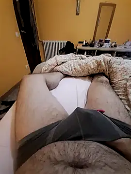 Snapshot of Escondido52 chatting on 02/05/25, 11:06 Escondido52 online show from 02/05/25, 11:06