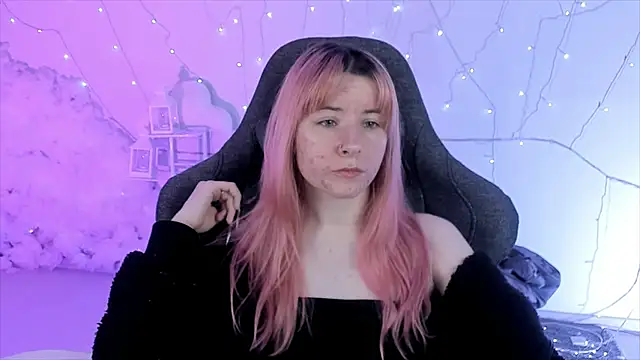 LexiWenford online show from 02/05/25, 02:51