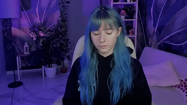 LexiWenford online show from 09/30/25, 02:49