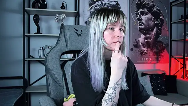 LexiWenford online show from 04/07/26, 06:03