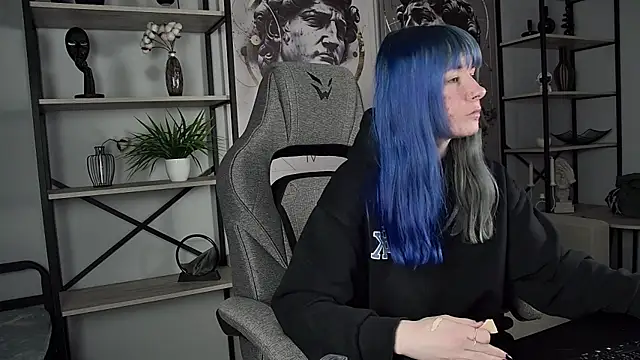 LexiWenford online show from 04/17/26, 02:58