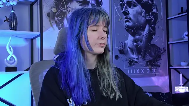 LexiWenford online show from 04/28/26, 02:49